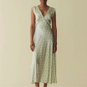 ISO Doen tahlia dress in verte hillside heather size S or M